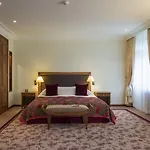 スヴェルッタ ハウス 5*