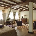 Suvretta House Hotel