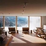 Suvretta House 5*