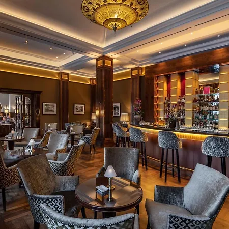 Suvretta House מלון 5*