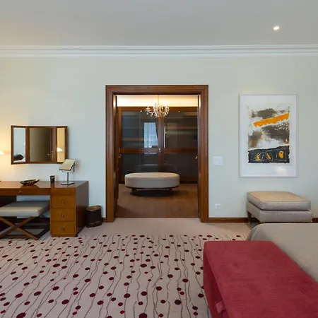 מלון Suvretta House