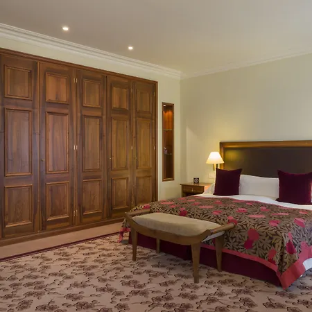 Szálloda Suvretta House 5*