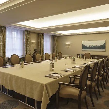 מלון Suvretta House 5*