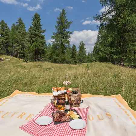 Suvretta House מלון