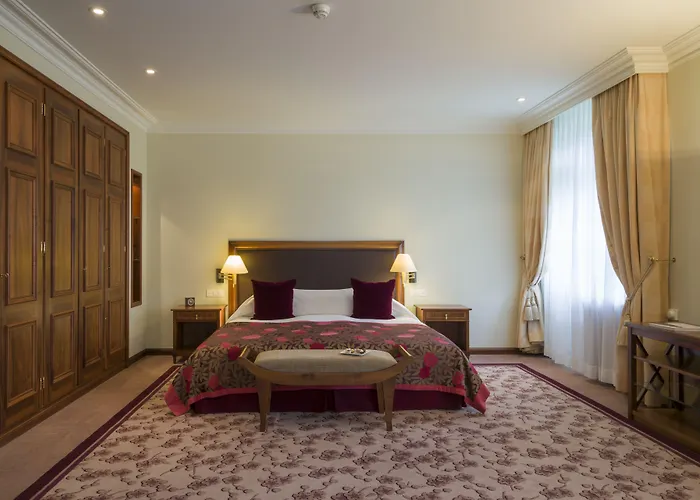 Suvretta House 5*