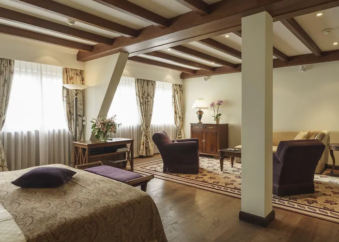 Suvretta House Hotel